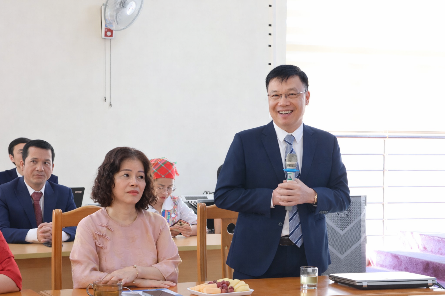 anh tin bai